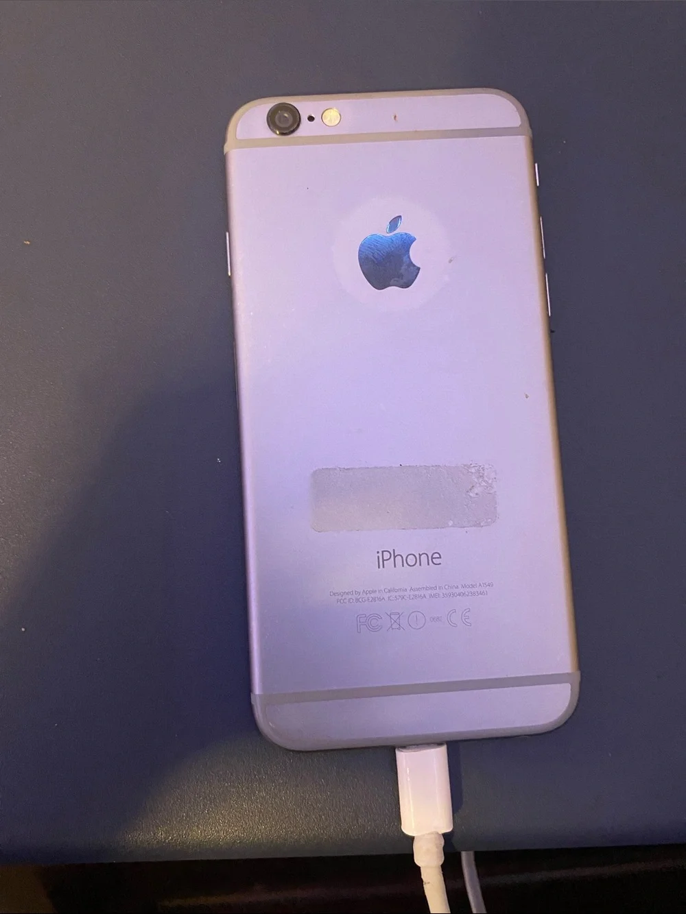 Space gray iPhone 6 ( NO ORIGINAL BOX OR CHARGING CABLE).